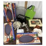 4 cast Iron Fajita pans with wood base, food