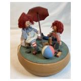 Raggedy Ann and Andy music box. made in 1971 by