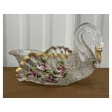 Cambridge Charlton hand painted Crystal swan