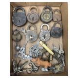 Box old lock and keys
