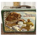 The American Thermos Bottle Co. tin lunch pail -