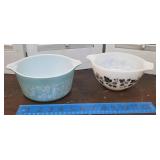 2 Pyrex bowls