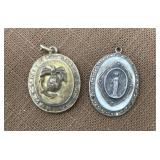 2 pendants stamped Sterling - Untied States