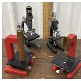 4 Microscopes
