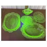 Depression glass severing dishes, plates, cover