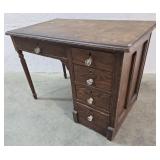 Single pedestal oak desk 42"26"31"