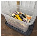 Small tote bin sewing/quilting books and