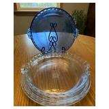 5 Pyrex pie plates.  3-9 1/2ï¿½.  1-10 1/2ï¿½.  1-