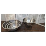 Stainless steel lot - Cuisinart strainer & 4