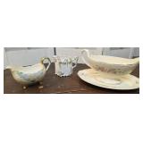Homer Laughlin gravy, 2 elegant creamers
