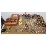 Bracelets 14 kgp  necklace jewelry boxes etc