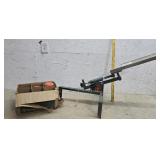 Skeet thrower and clays