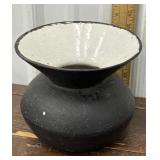 Enameled cast iron spittoon