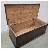 Lane cedar chest 44"20"16"