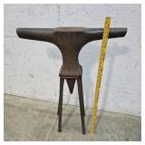 Unusual anvil