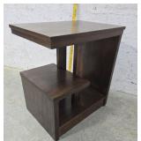 Wood end stand 22"16"25