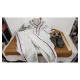 160 Vintage baseball uniform and cleats