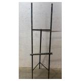 Metal easel