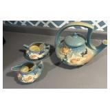 Roseville tea set - Hairlines