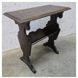 End stand/magazine stand