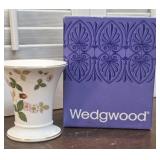 Wedgewood wild strawberry Posy pot