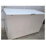 Frigidaire chest freezer 56"28"35 works small
