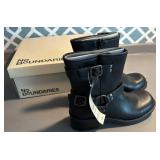 Brand new / Tags Size 8 memory foam NB buckle
