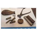 Leather pouch full of bullets, bullet mold, Union