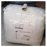 New Queen memory foam quilted bed topper