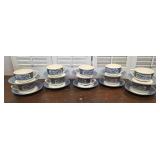 Set 10 Royal Currier & Ives cups and saucers