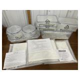New 7 piece Lock and Lock containers with lids.