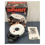 Donuts ! - new in box donuts bites maker
