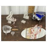 Glass piano figures