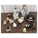 Piano Victorian ladies, music box and figure,