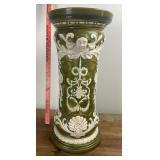 Wards England Pedestal With Cherubs