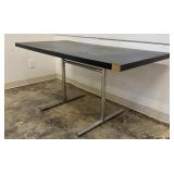 Jacobï¿½s Desk with chrome legs 60x30x31