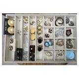 Pierced and screw back earrings with display