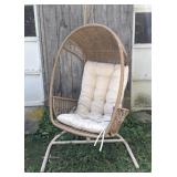 Outdoor hanging chair approx. 81inch tall