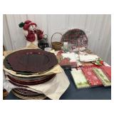 Christmas- Chargers, snowman, placemats, napkins,