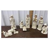 Nativity scene figures set