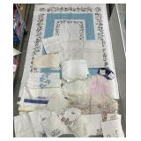 Lot of vintage table linens
