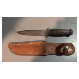 10 1/2ï¿½ Kingston vintage hunting knife, and case