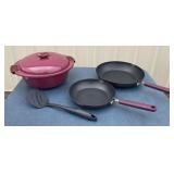 NEW 2 Cooks essential frying pans & therma Ware