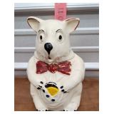 McCoy cookie jar $donated to Candor food pantry