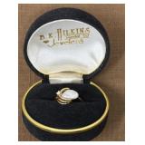 Gold Ring stamped 14k - FO- size 6 1/4
