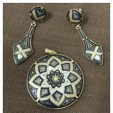 Damasquinto pendant, earrings