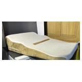 Modern bed wedge. CLEAN!