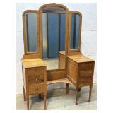Vanity Dresser w/3 Way Mirror 48/18/68