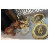 Box - pr plaques, wicker, etc