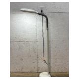 Bell & Howell Adjustable Floor Lamp- works